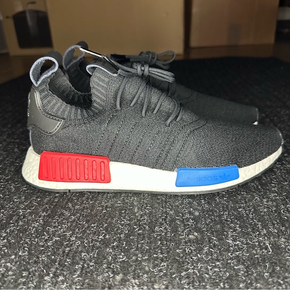 Men's Adidas NMD R1 PK Sneakers Running Shoes Black Red Blue GZ0066 Size 8 - Picture 1 of 6